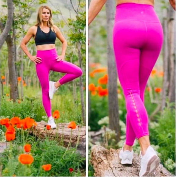 Zyia Active Fuchsia Brilliant Hi Rise 7/8 Leg Compression Legging Size 6-8 - Picture 1 of 13